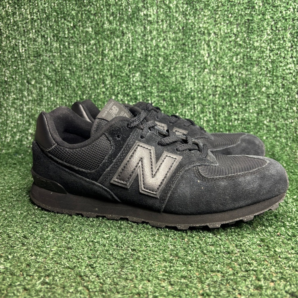 New Balance 574 Core Suede Mesh Gorp Lifestyle Sneaker Black Womens 7 Mens 5.5‎